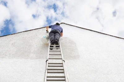 Peinture extérieure à Liourdres — façades et ravalement